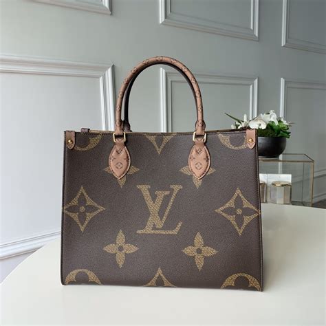 louis vuitton on the go white|louis vuitton onthego black.